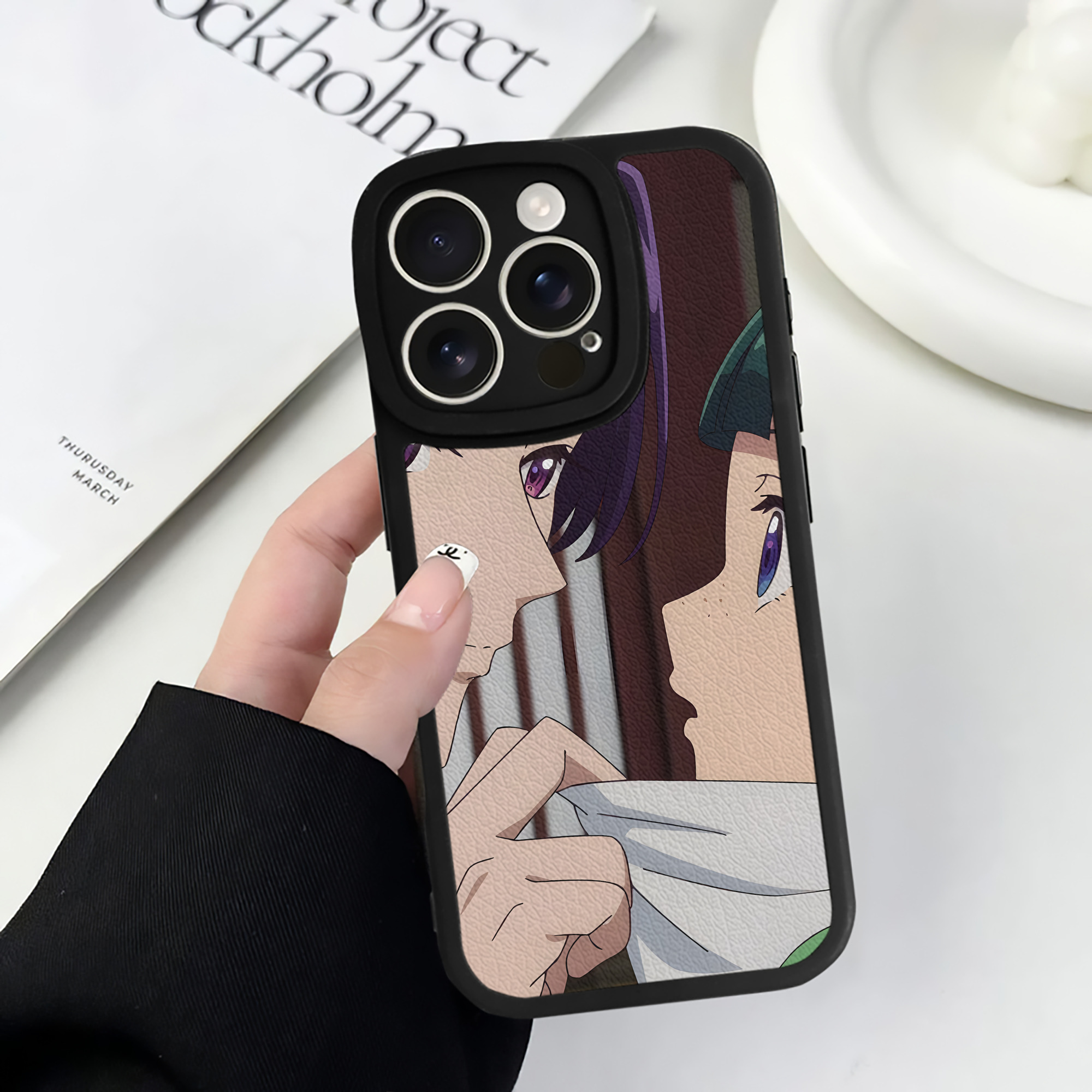 薬屋のひとりごと The Apothecary Diaries 【iPhone 16シリーズ対応】シリコンスマホケース（レザー調） 材質：シリコン